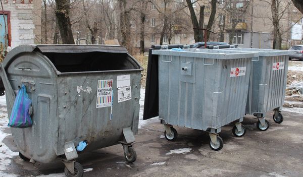 Особенности контейнеров для мусора нужно принимать