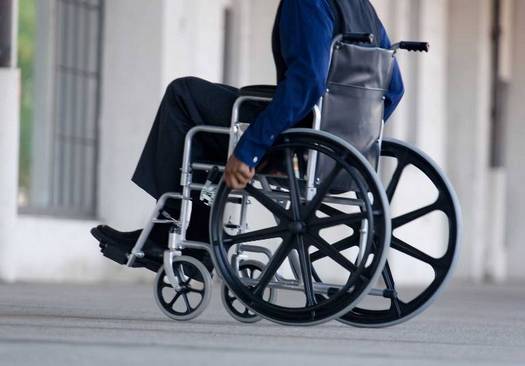 Как правильно выбрать и арендовать инвалидную коляску